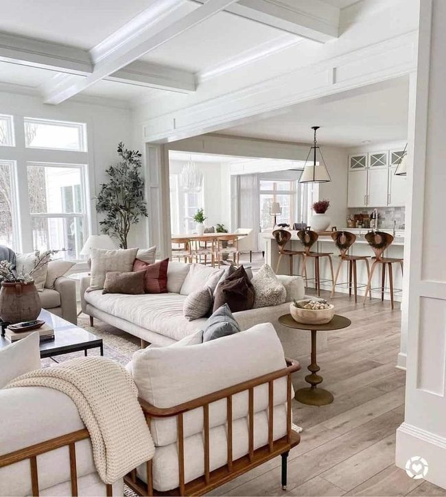 Round Tables, Neutral Sanctuary, Dark Accents