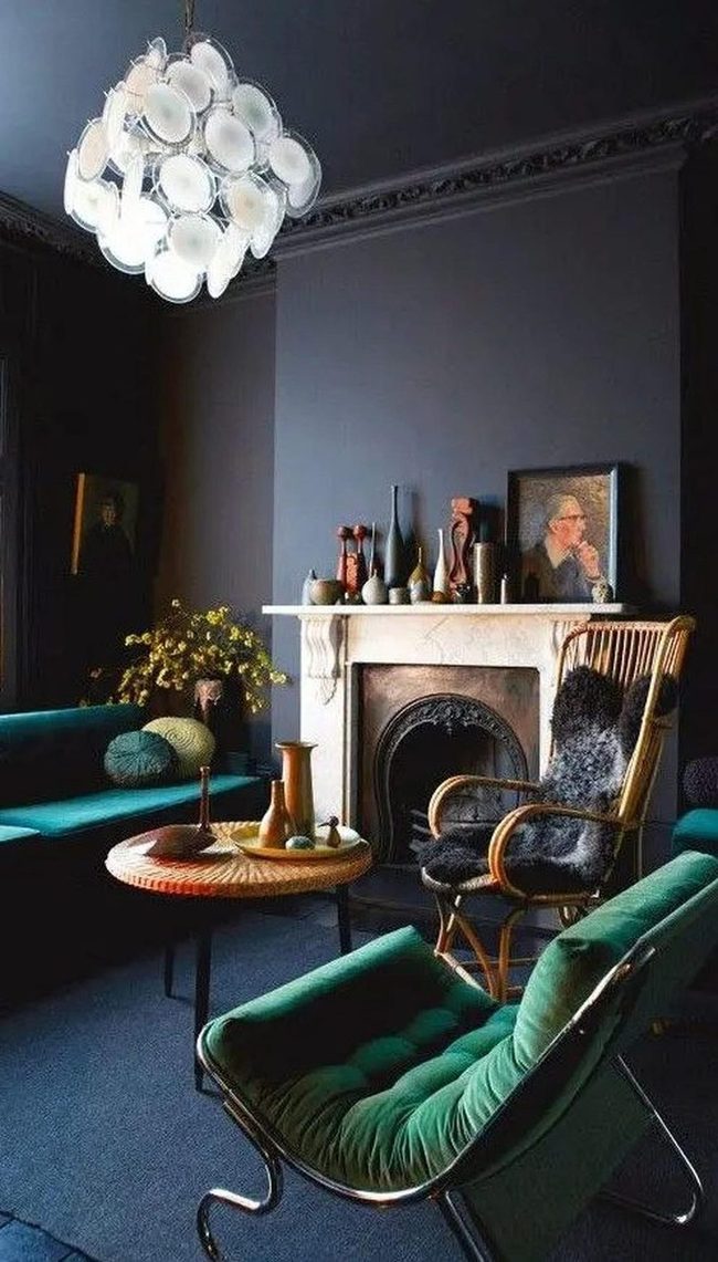 Dark Walls With Sculptural Light