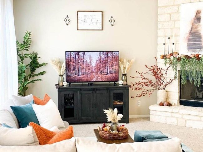 Dark Cabinet, Beige Warmth, Blue Orange Pops