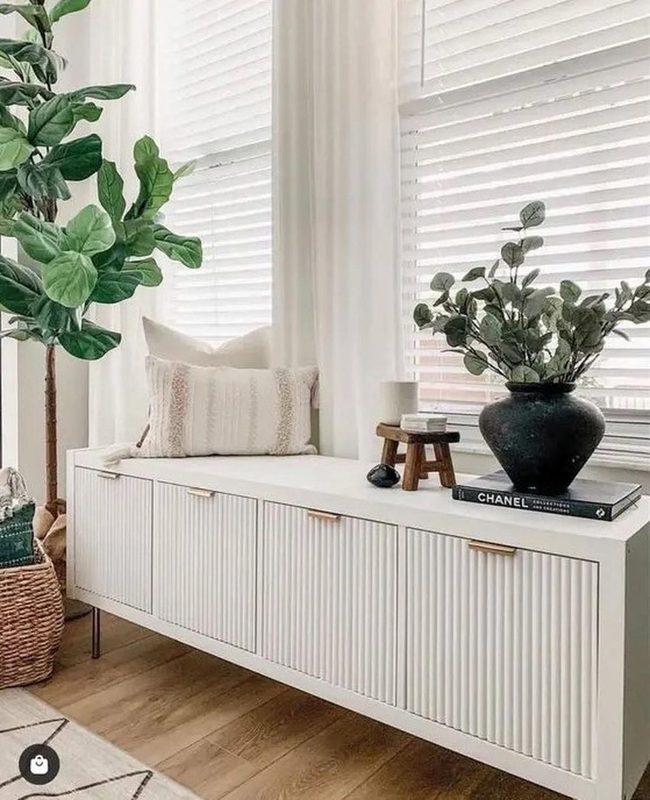 Natural Light Meets Botanical Simplicity