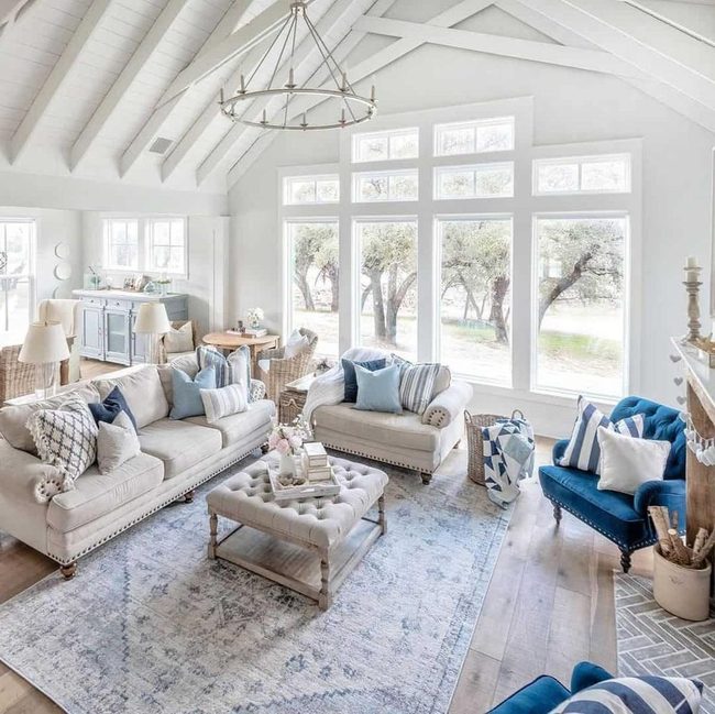 Soaring Ceilings Flood Light Throughout