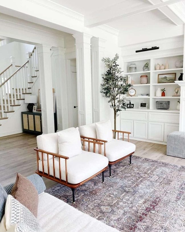 White Spindle Chairs, Burgundy Rug Contrast