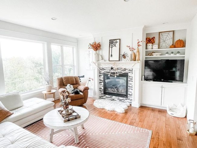 Light Wood Living Room With Autumn Ease