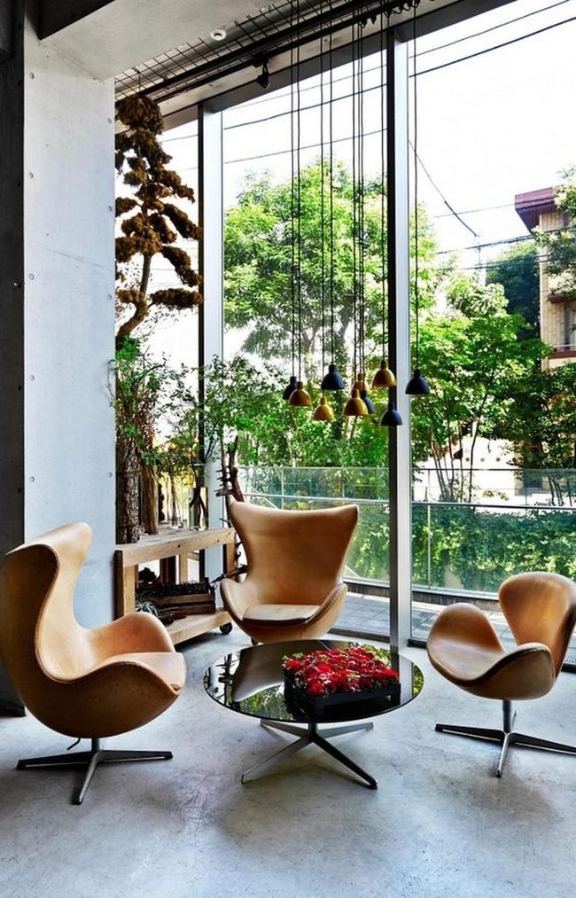 Red Flowers Frame Modern Dining