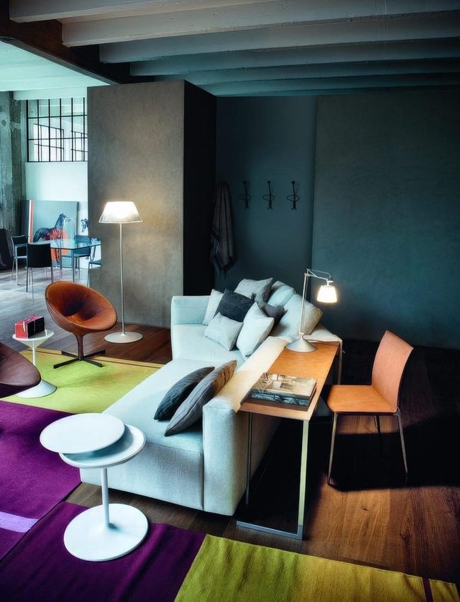 Dark Walls, Natural Light, Green Accents