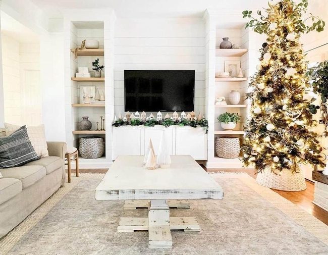 White Coffee Table With Gold Christmas Shimmer