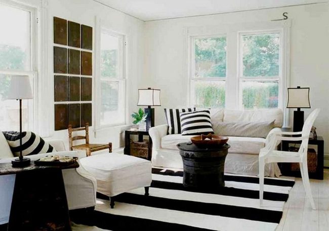 Monochrome Patterns Meet Warm Wood