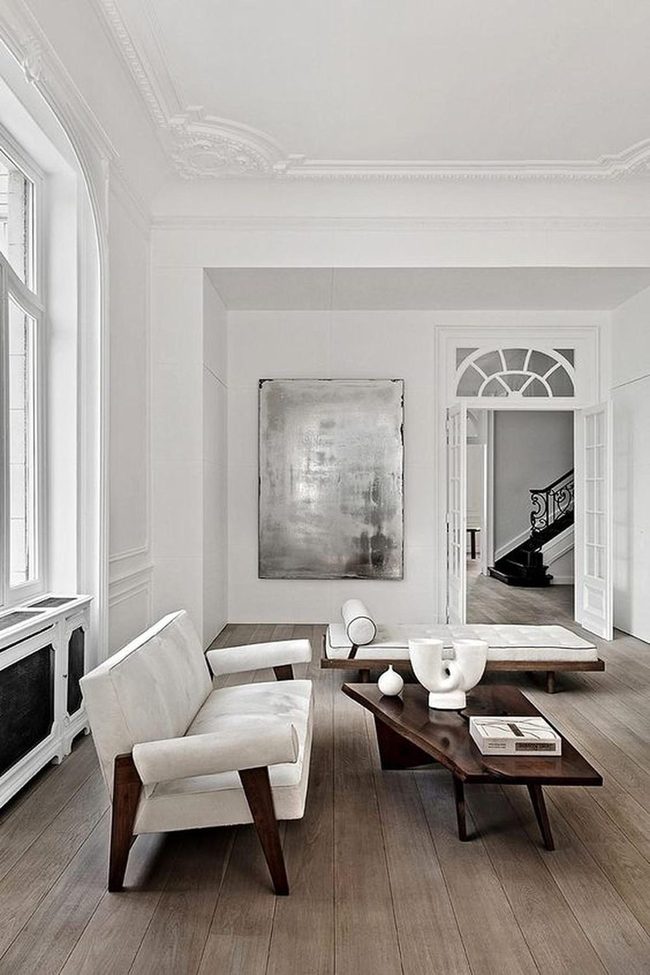 Sunlit Simplicity With Classic Bones
