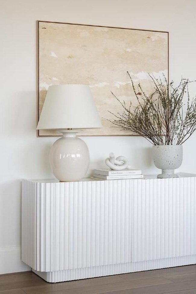 White Minimalism With Natural Warmth
