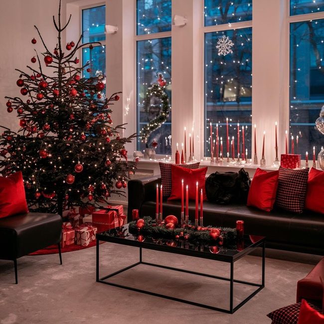 Red Ornaments on Black Tree