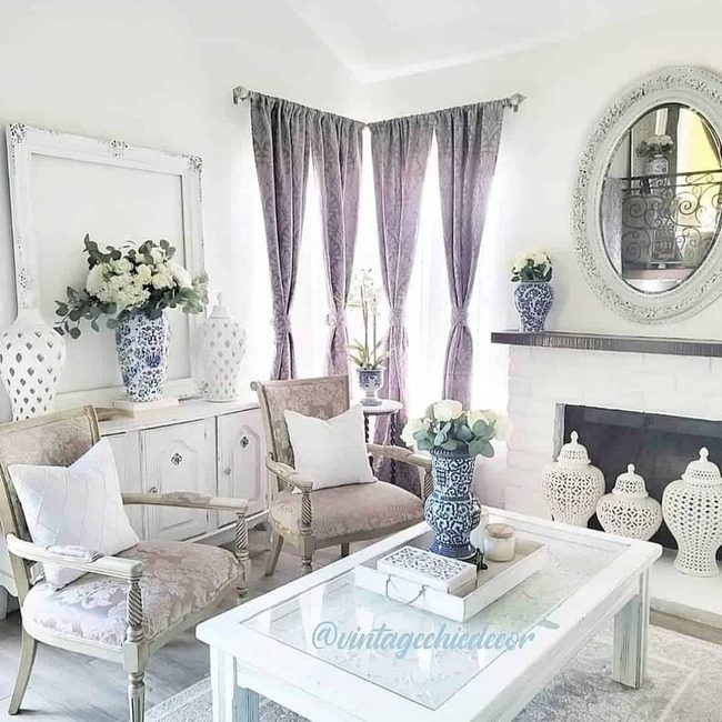 Blue And Lavender Living Room Centerpiece