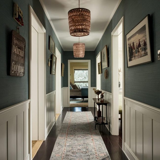 Neutral Hallway Plants Light