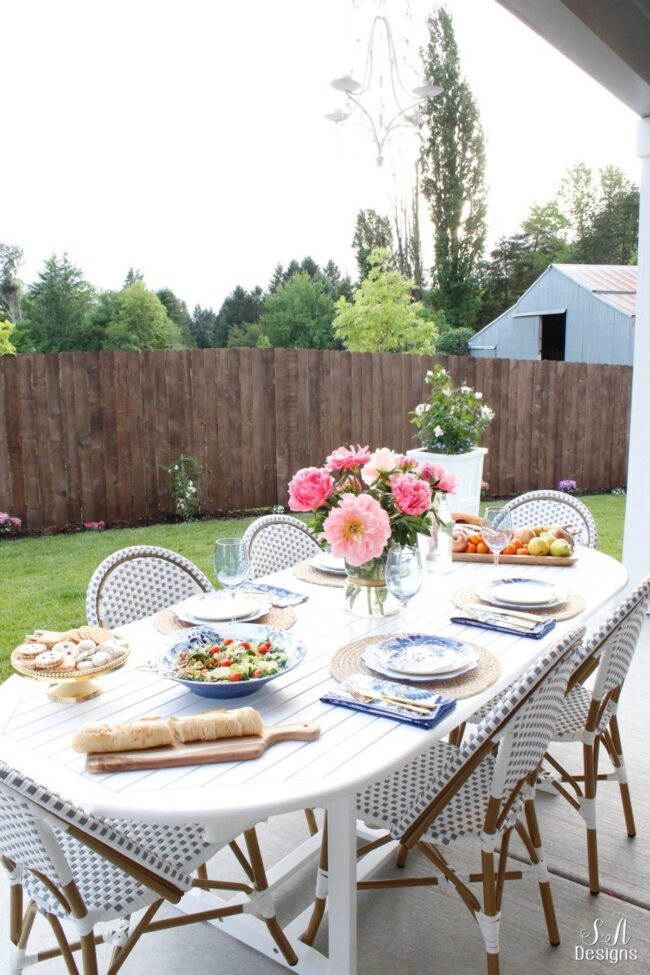 Garden Party Elegance Dining Surrounded by Nature