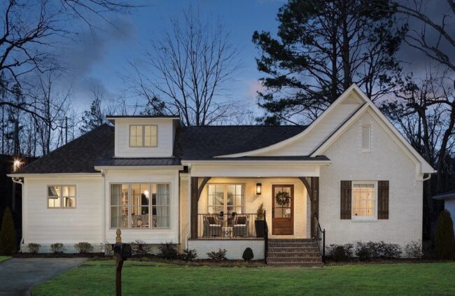 Rustic Craftsman-Inspired White House