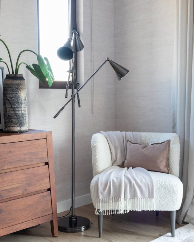Luminous Space for Quiet Reflection