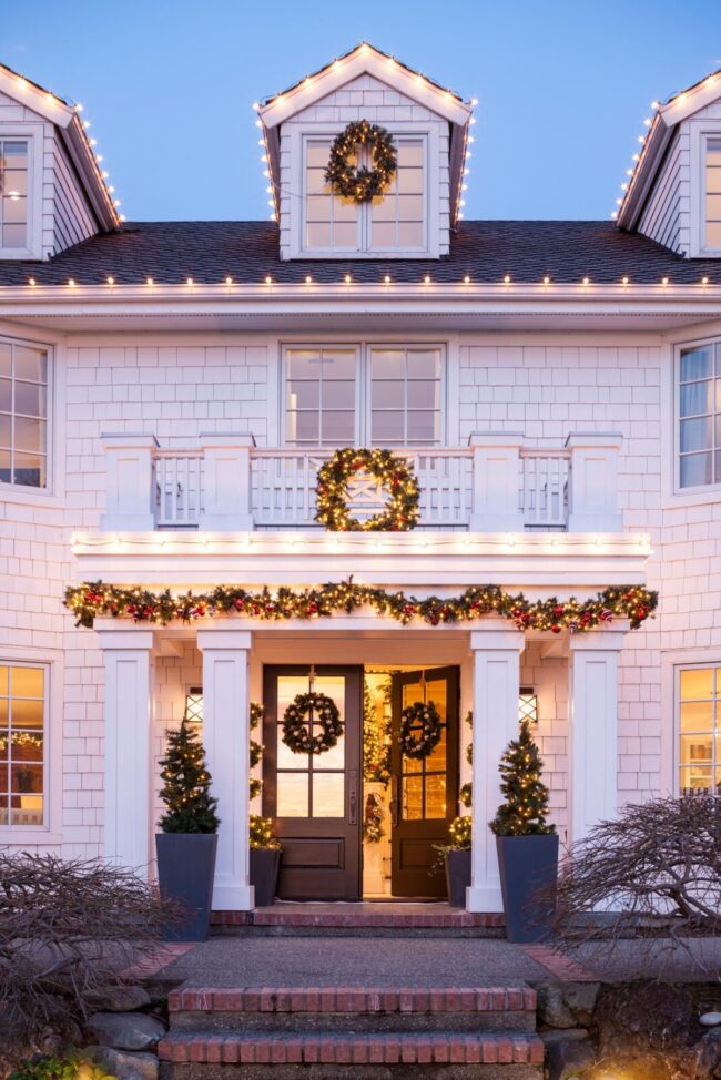 Modern Holiday Decor with Garlands and Wreaths