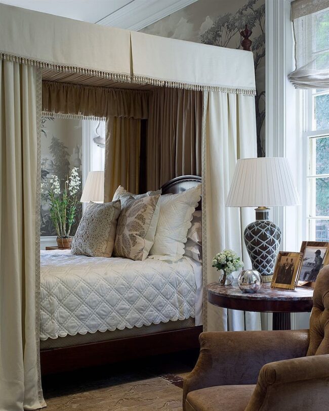 Elegant Contrast of Styles