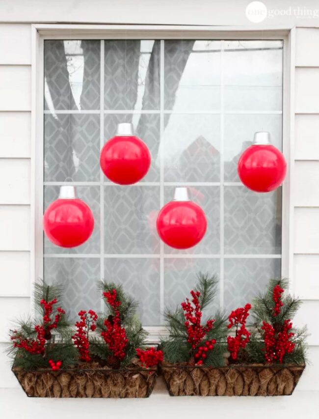 Radiant Outdoor Ornaments for Joyful Spaces