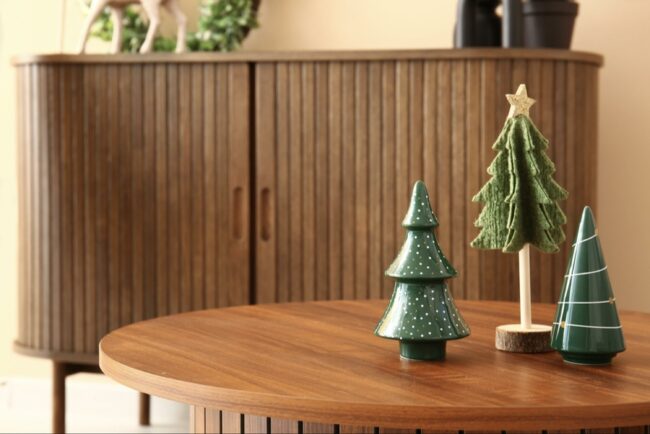 Why Coffee Table Decor is Essential for a Cozy Holiday Atmosphere