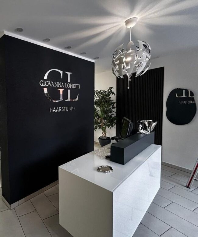 Bold Reception with a Modern Edge