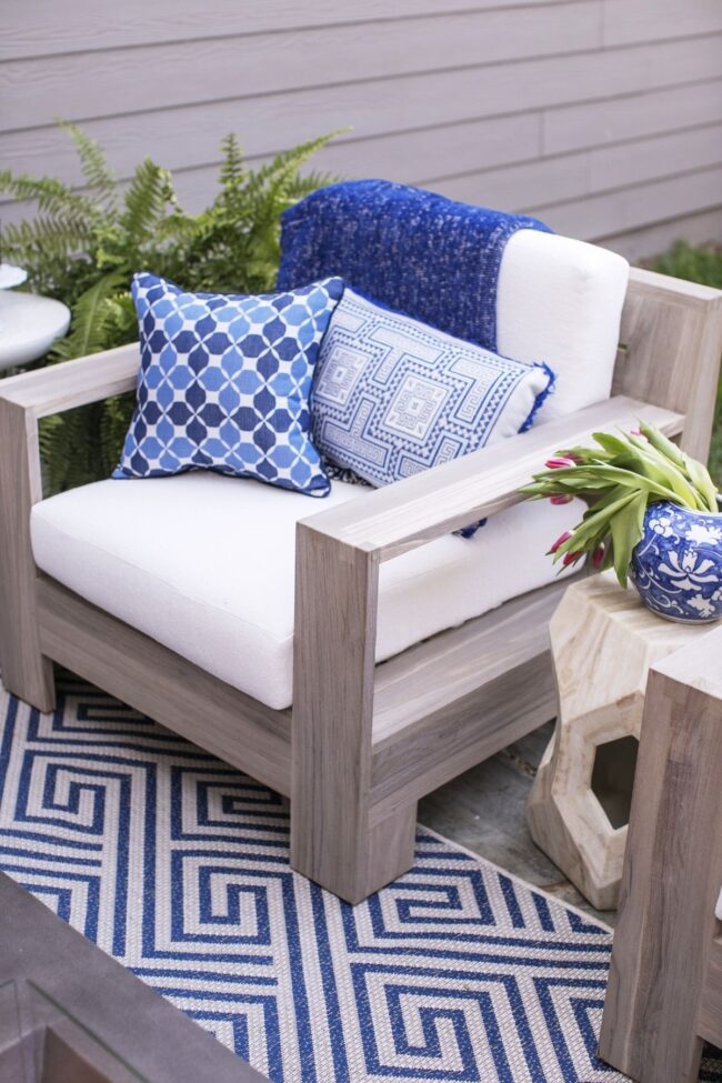 Urban Oasis with Contemporary Lines and Cool Blues