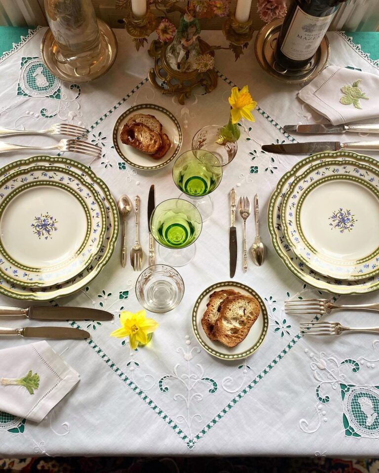 33 Table Setting Ideas to Elevate Your Dining Experience - Decor Rio