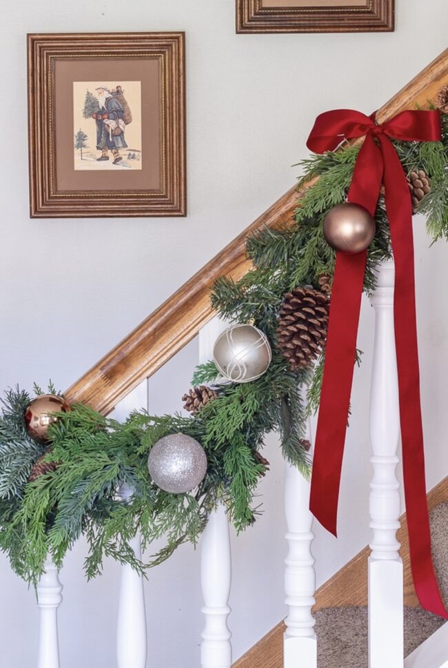 Stunning Red and Gold Staircase Decor