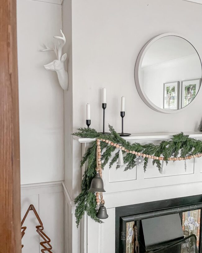 Scandinavian Mantle Garland for Modern Homes