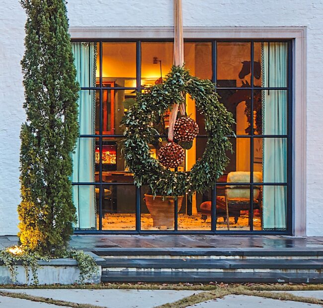 Oversized Wreath with Contemporary Flair