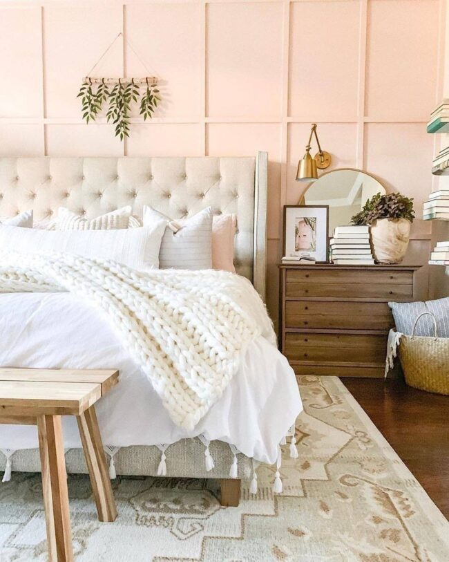 Luxurious Button-Tufted Headboard Elegance