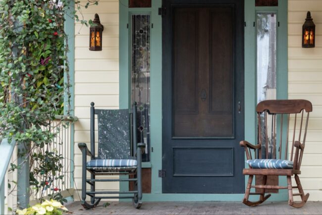 What Are The Key Features Of A Vintage Front Porch Design?