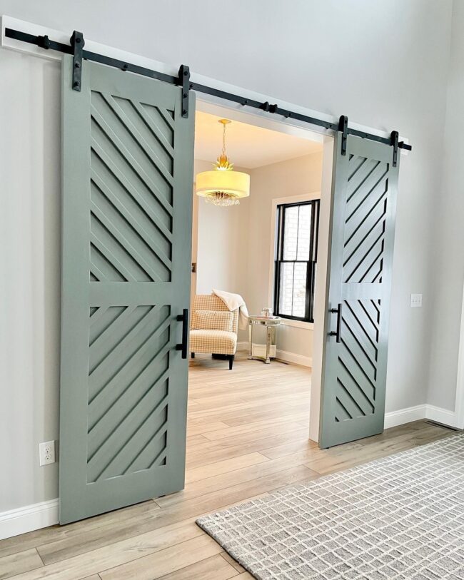 Diagonal Slat Detailing