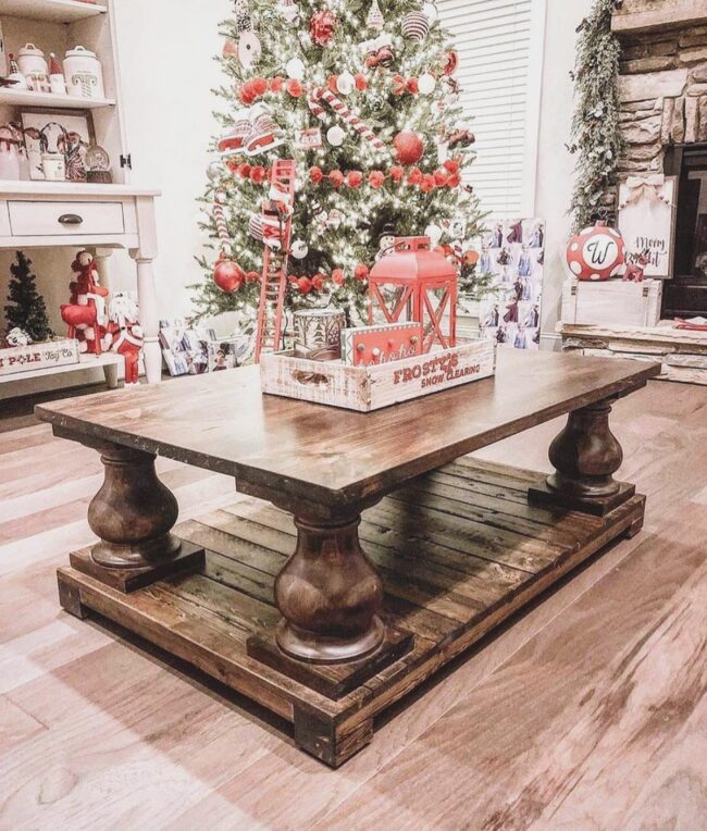 Timeless Red and Green Holiday Spirit