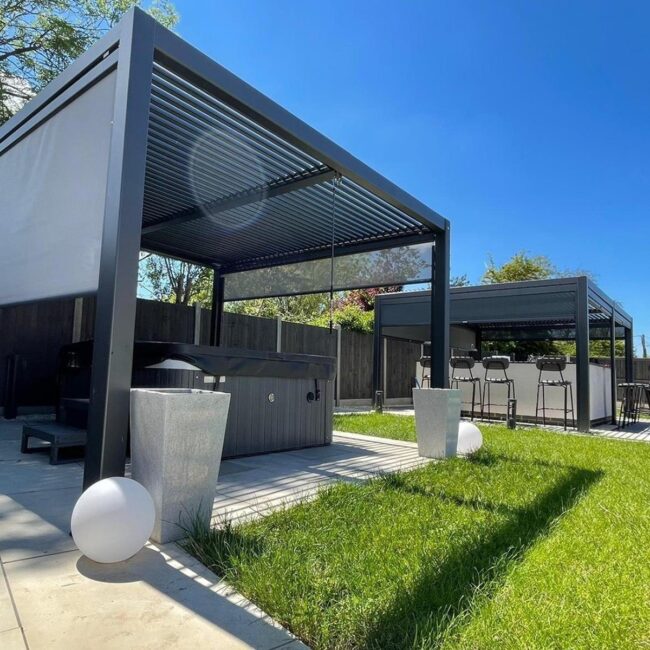 Seamless Indoor-Outdoor Connection