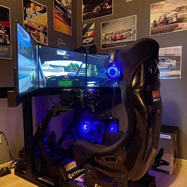 Racing Simulator Room Experience