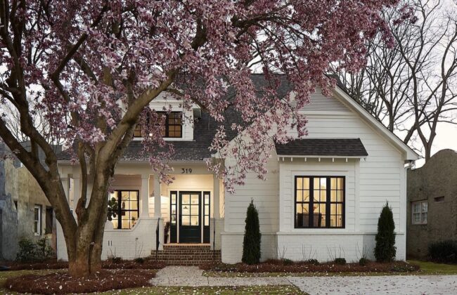 Classic Farmhouse with Floral Touches