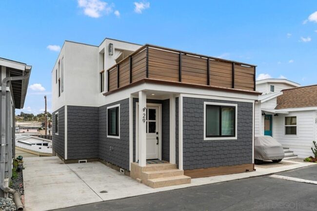 Modern Coastal Home with Roof Deck